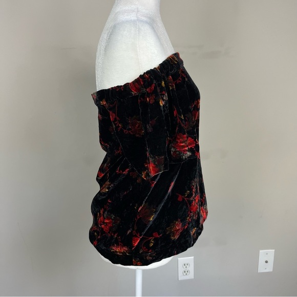 LOFT VELVET FLORAL OFF THE SHOULDER SHORT SLEEVE TOP SIZE XS PETITE BLACK/RED - Picture 6 of 16
